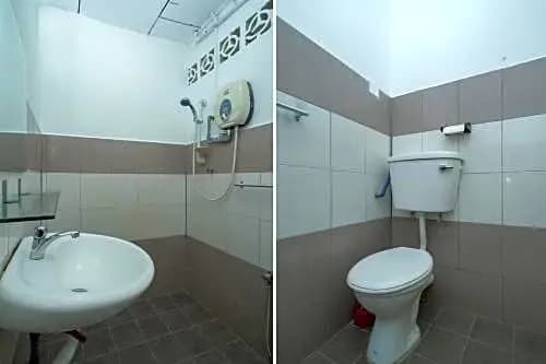 OYO 90047 Bangi Guest House (bangi Lama) - photo 1