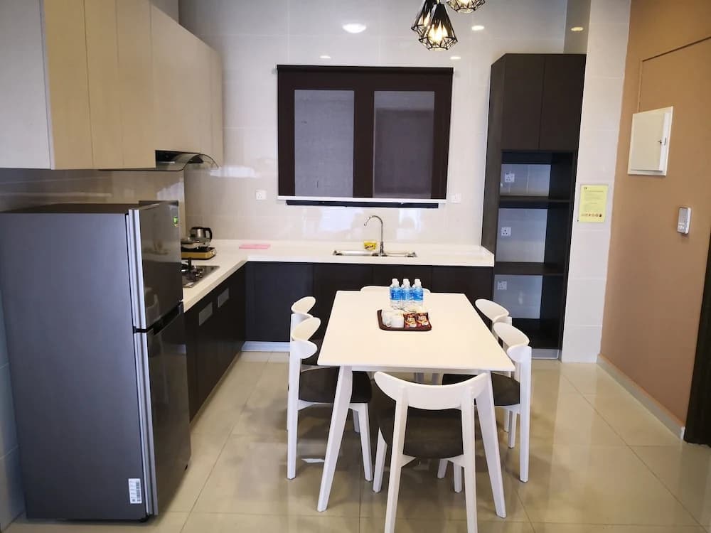 Sea View Homestay @ Country Garden Danga Bay - photo 31