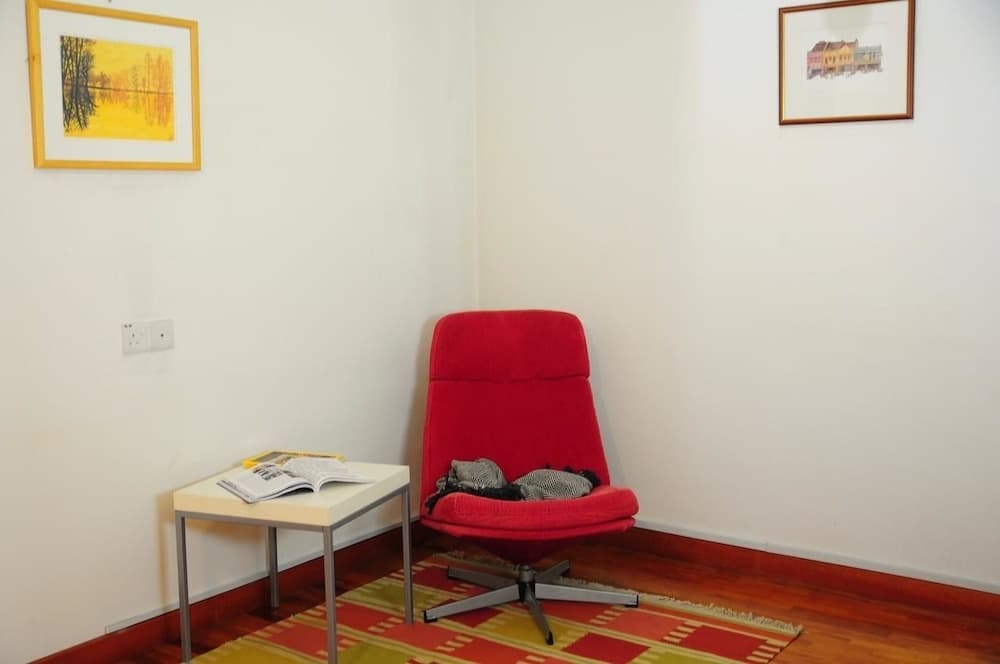 Grayhaus Guest House - photo 12