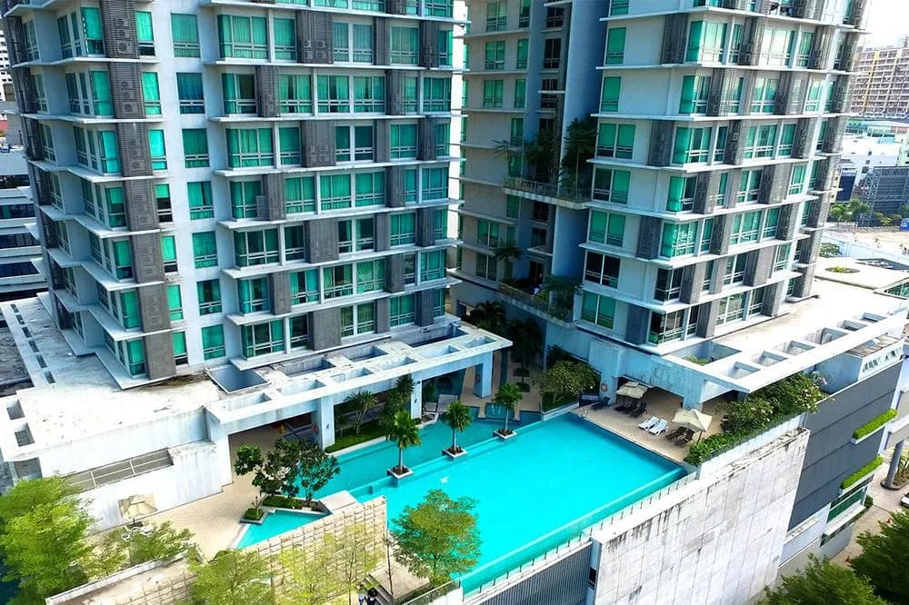 The Manor Luxury Suites & Apartments - photo 17