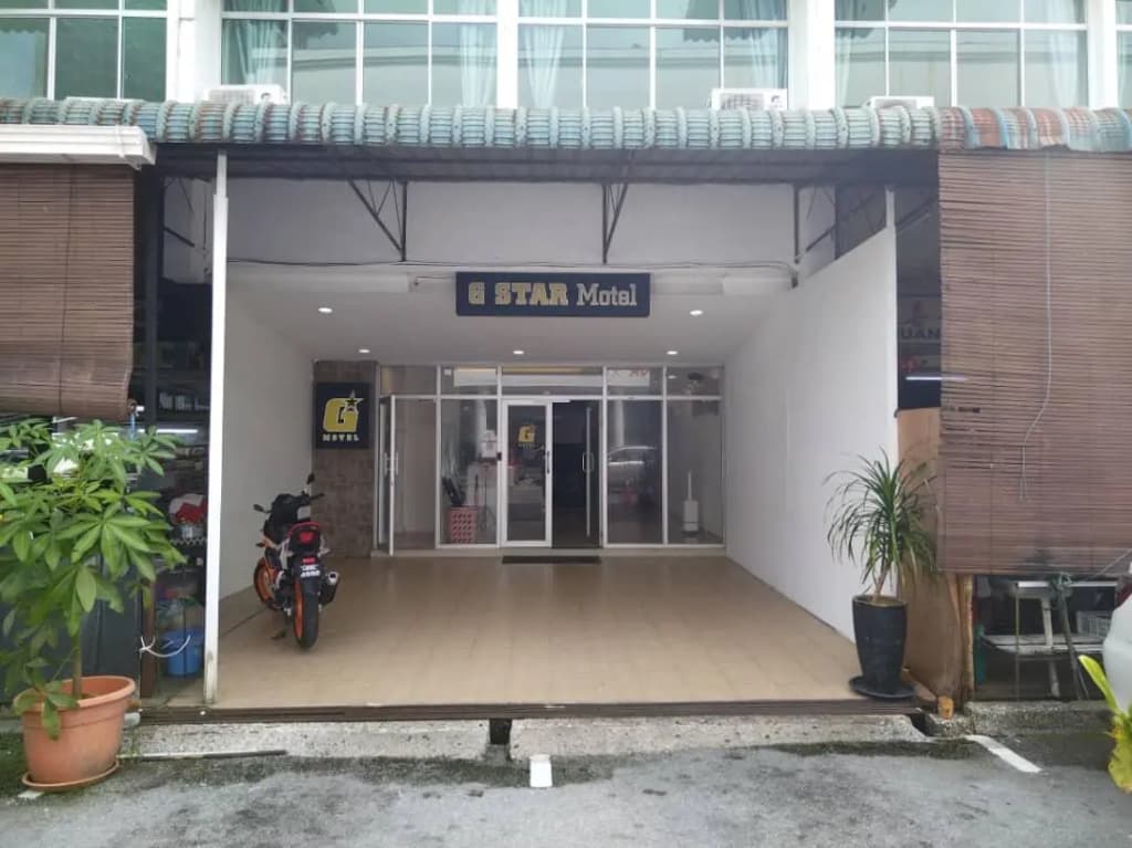 G Star Motel - photo 1