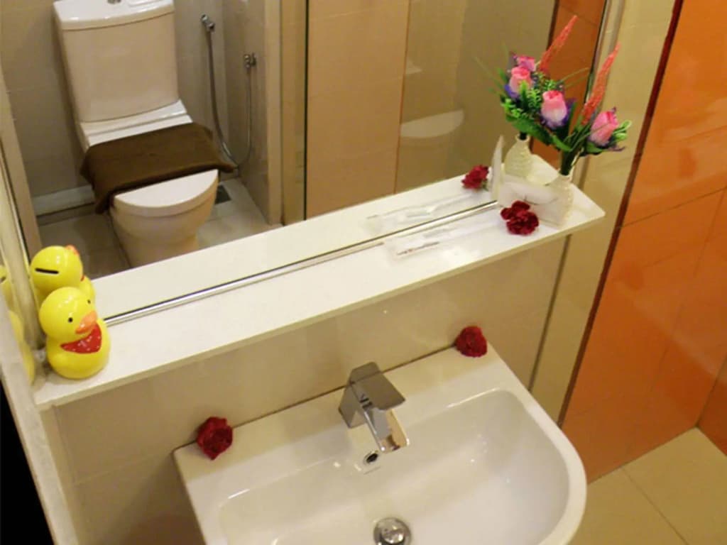 Yan Hotel - photo 9