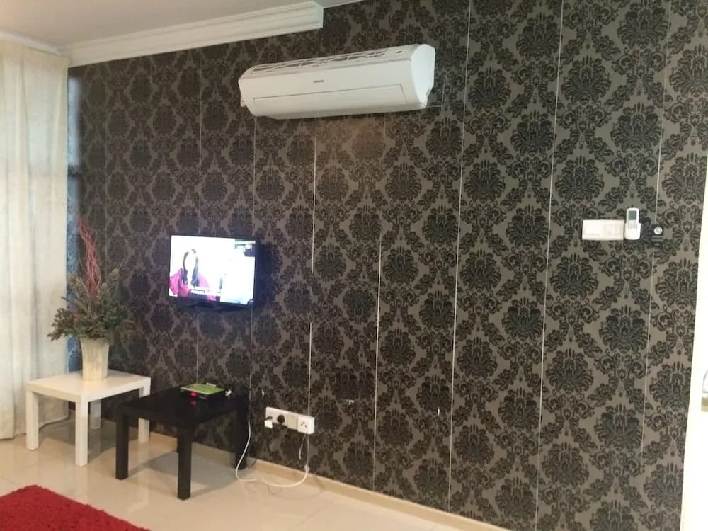 Lawang Suite 2 Bedroom Standard Apartment 2 - photo 4