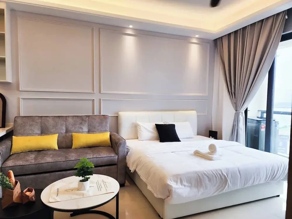 R & F Princess Cove CK Homestay - photo 3