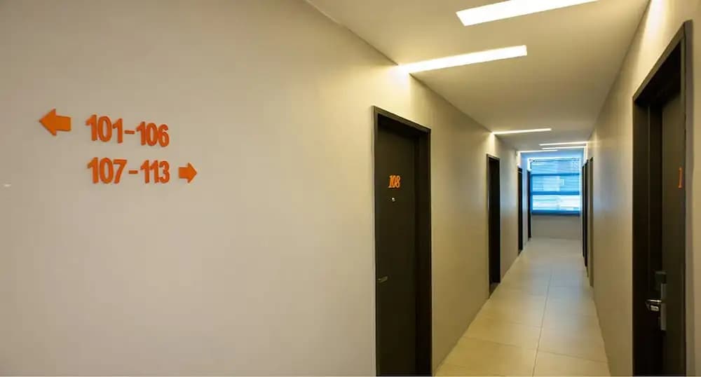 Econtel Queensbay - photo 14