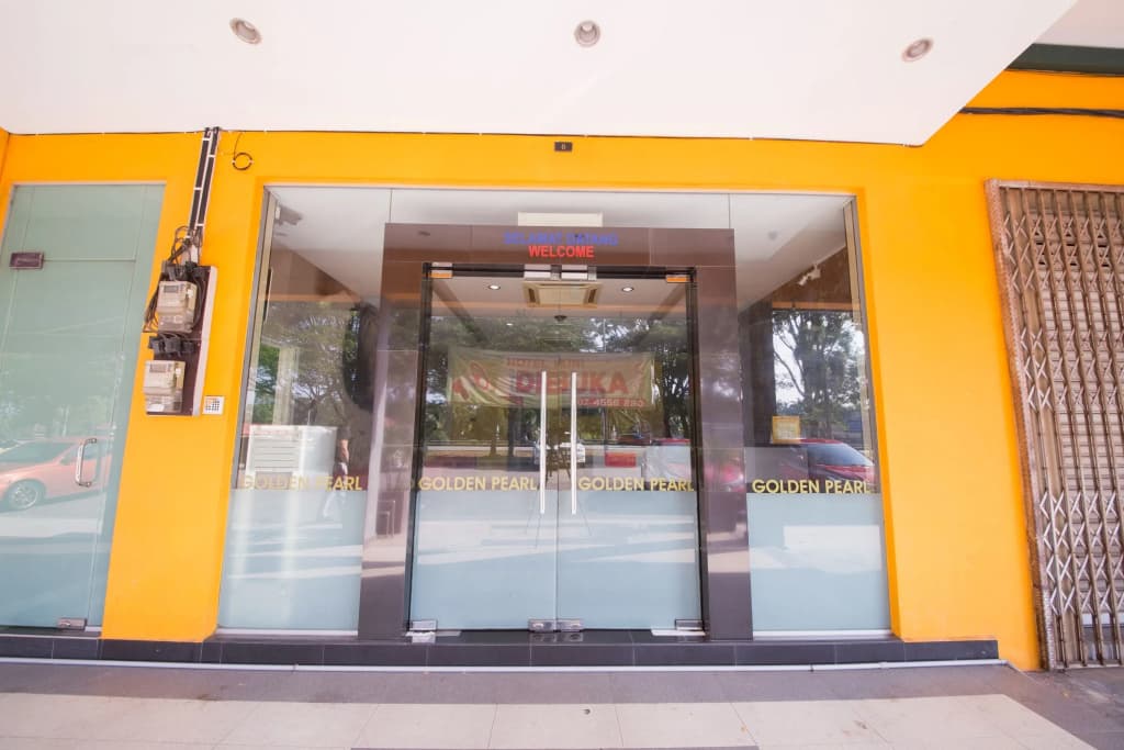 Golden Pearl Hotel Near Universiti Tun Hussein Onn Malaysia UTHM - photo 1