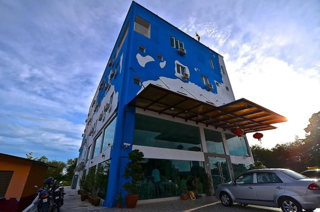 Yew Boutique Hotel - photo 1