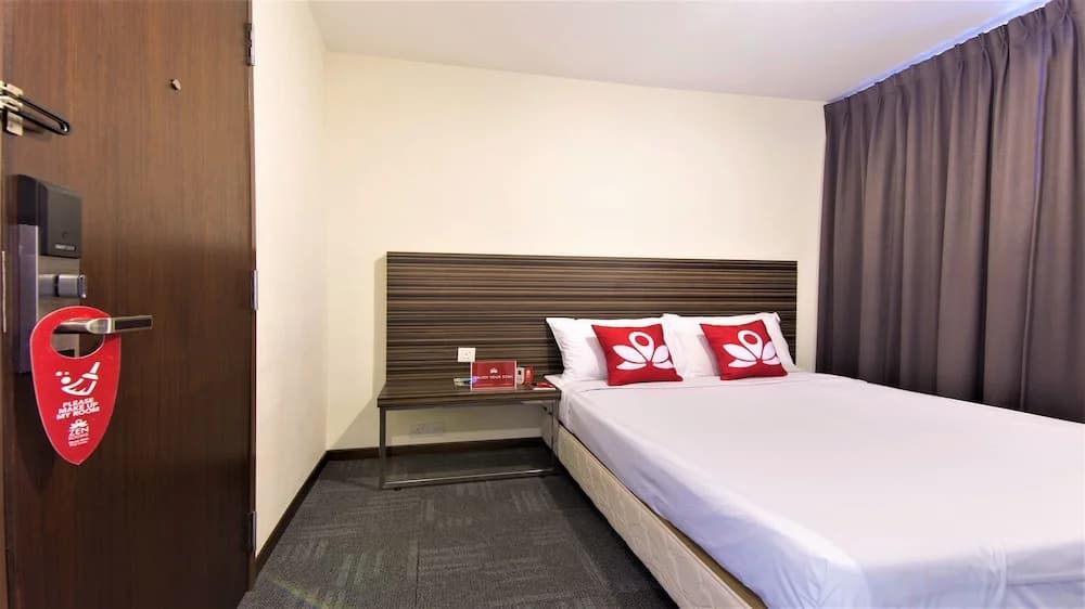 ZEN Rooms Basic Near I-City - photo 12