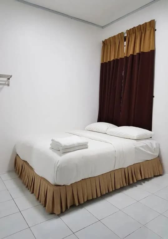 Anjung Apartment 3BR 8 - photo 1