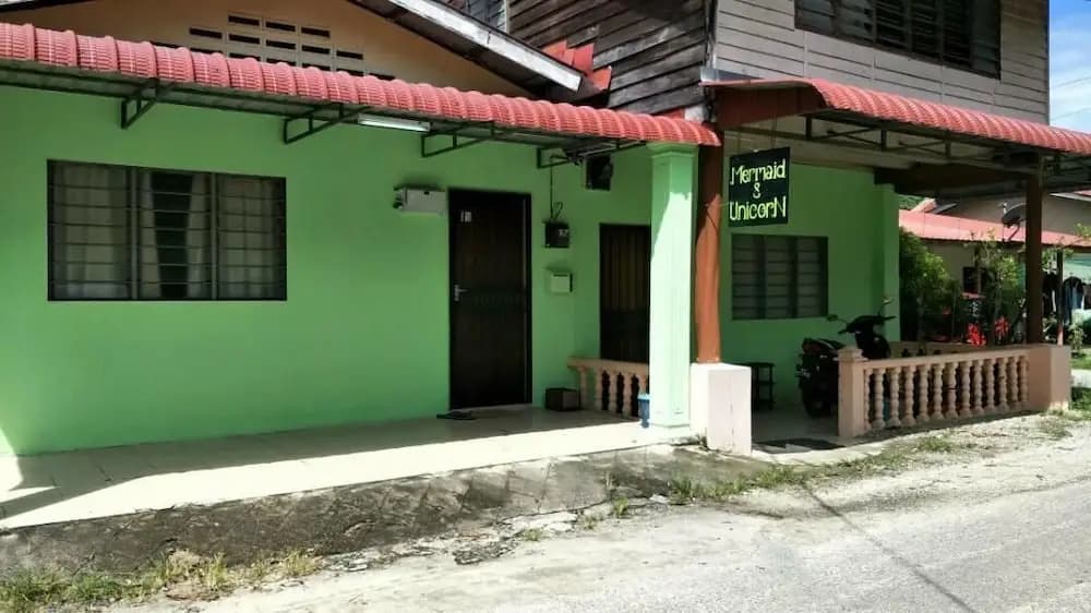 Mermaid & Unicorn Guesthouse - photo 1
