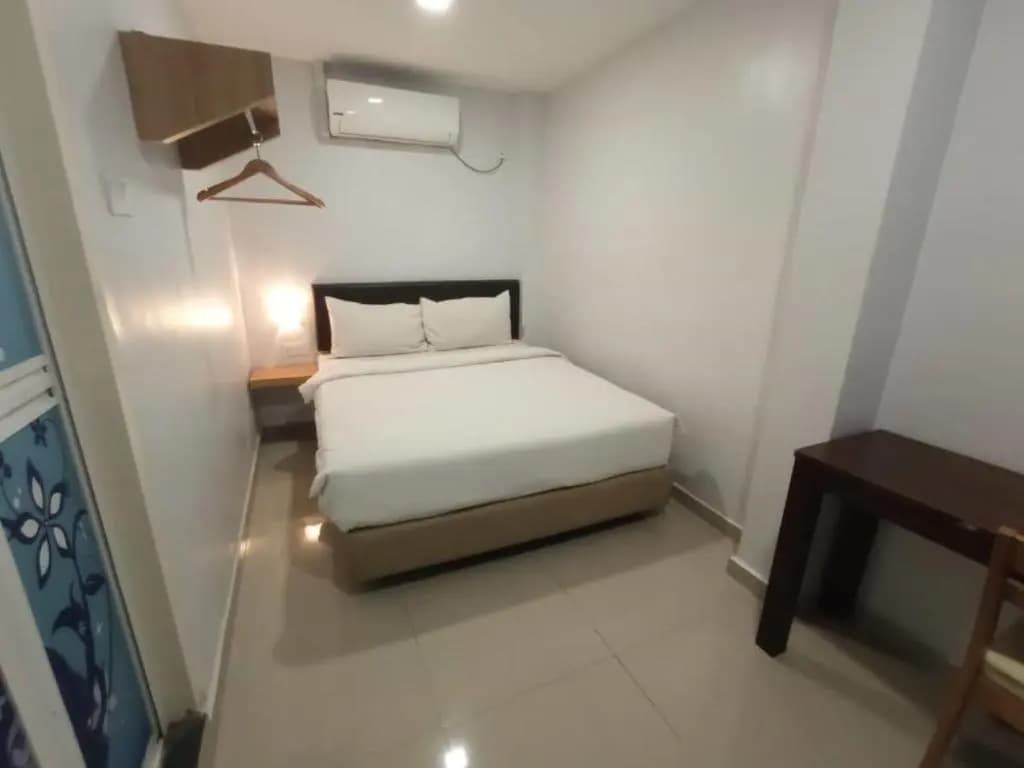 Room V Jalan Megat by Secom - photo 4