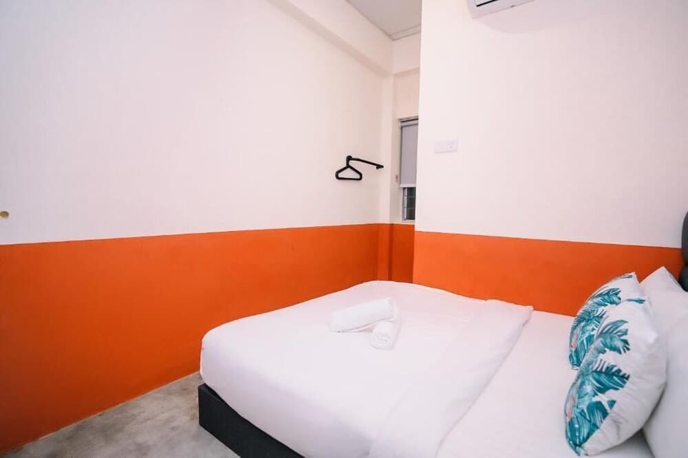 Swing & Pillows @ 75 Chulia St, Georgetown Penang - photo 9