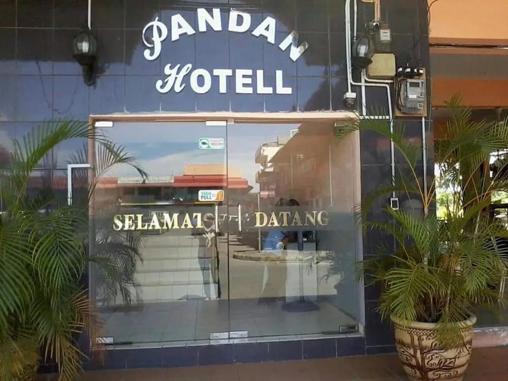 OYO 90785 Pandan Hotel - photo 1