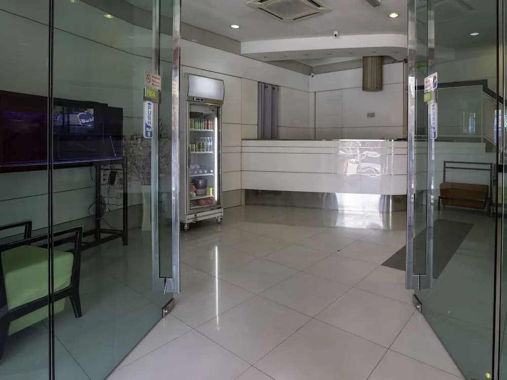 OYO 981 Ant Cave Hotel - photo 13