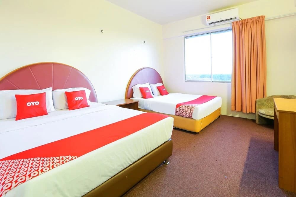 Hotel Mandarin Inn by OYO Rooms - photo 2