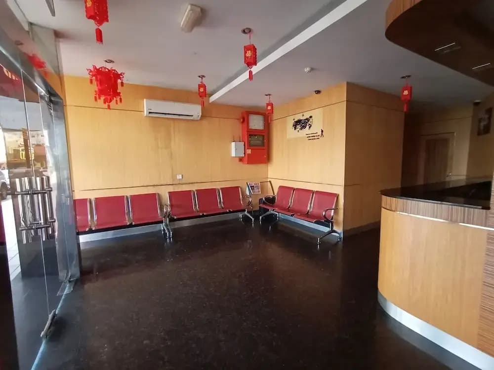 Oyo 89866 Houz Inn - photo 12