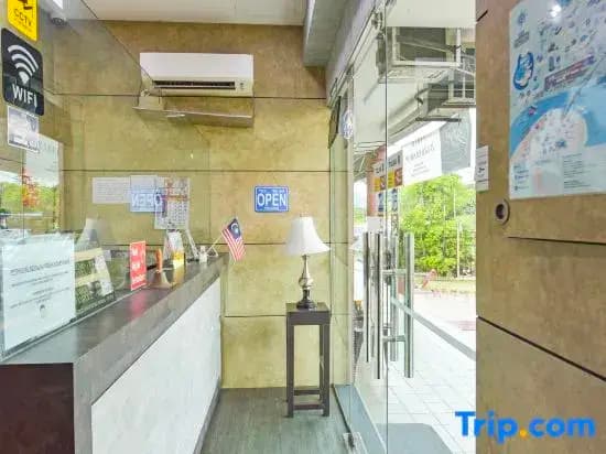 Hotel O near Monas formerly Cideng Timur Residence - photo 5