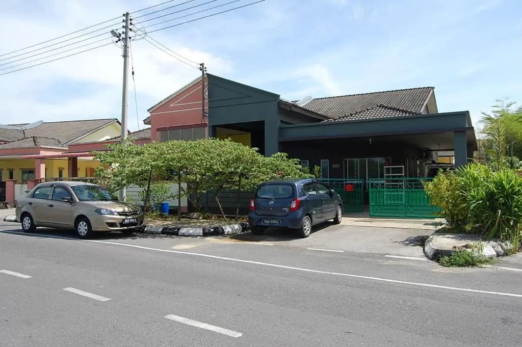 Marco Polo Rest House - photo 6