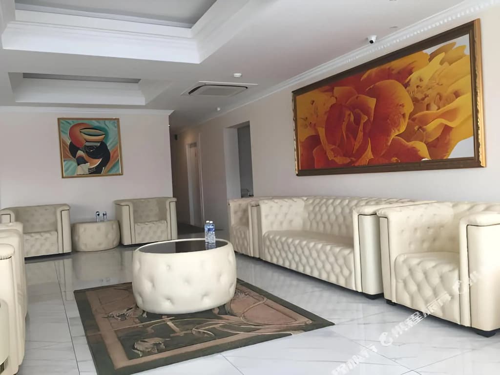 Ritzton Hotel - photo 21