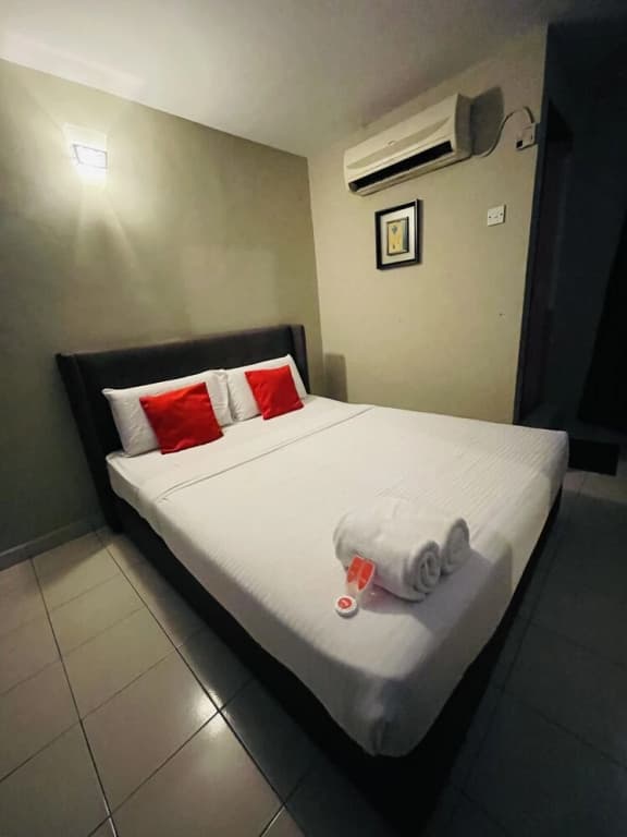 OYO 90338 Prima Saujana Budget Hotel - photo 3