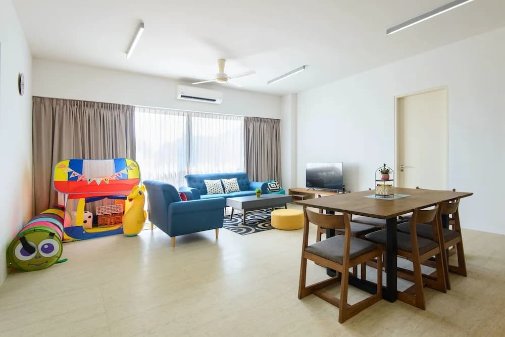 2 Bedrooms Apartment By The Sea - photo 11
