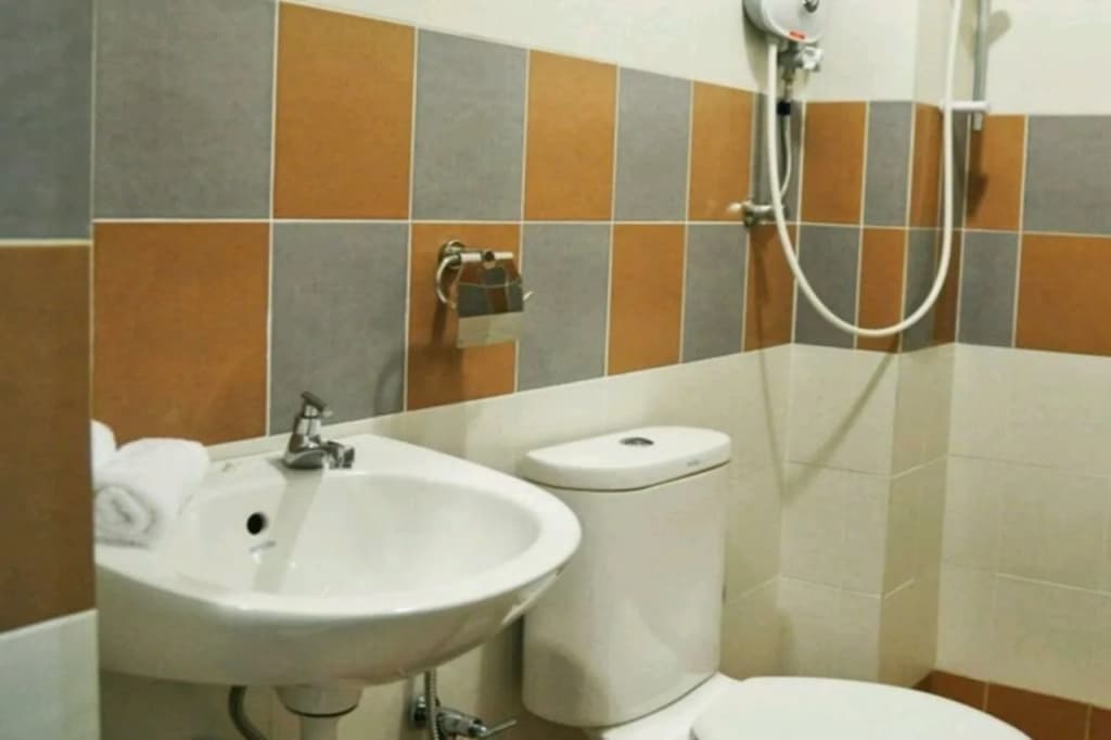 Sun Inns Hotel Laksamana - photo 8
