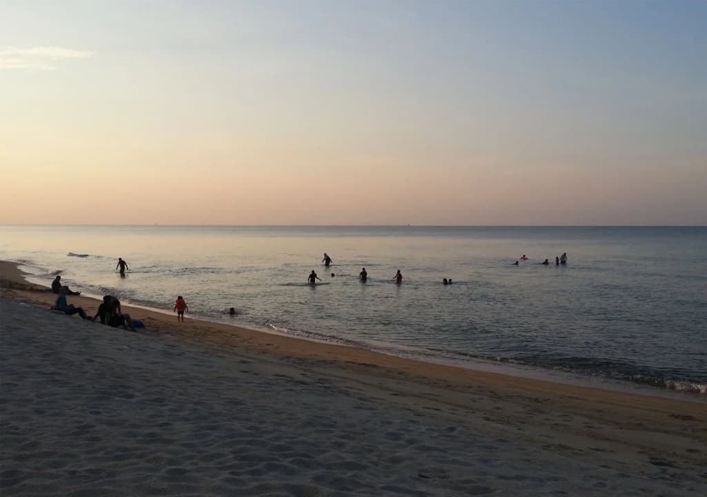 Pandan Laut Beach Resort - photo 15