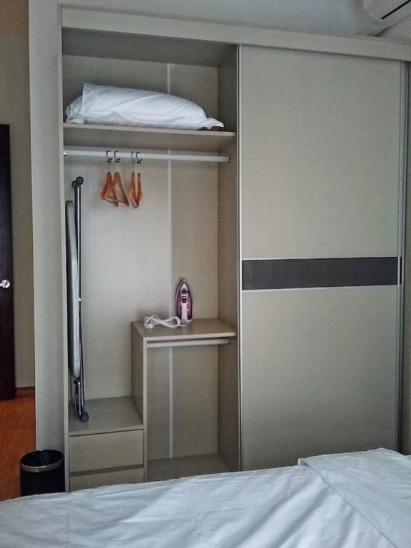 Sea View Homestay @ Country Garden Danga Bay - photo 49