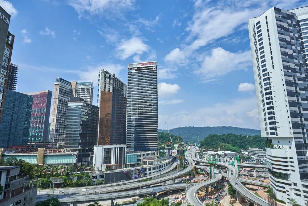 Empire City Marriot by OYO - photo 11