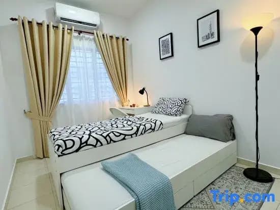 Kota Warisan Fully Air-Con 4 Bedroom Homestay - photo 7