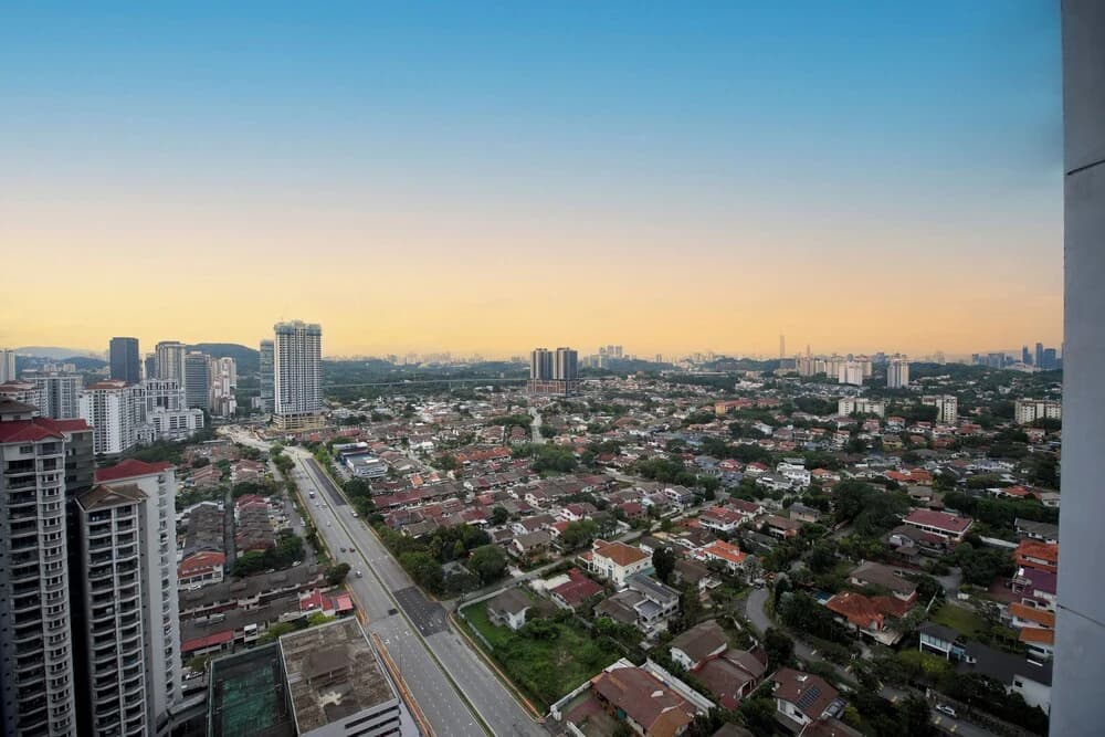 4Pax Studio with Magnificent View PJ SS2 - photo 16