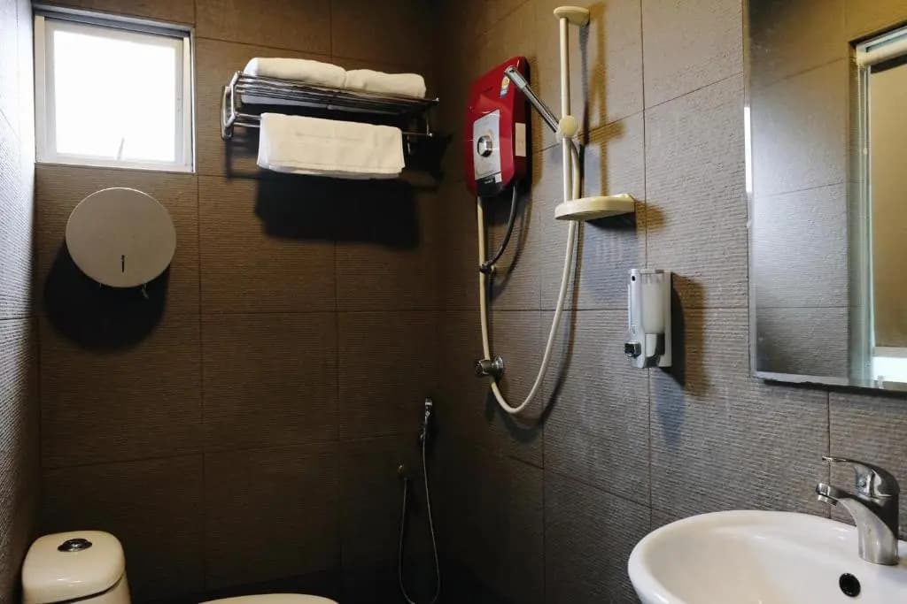 De Era Hotel - photo 8