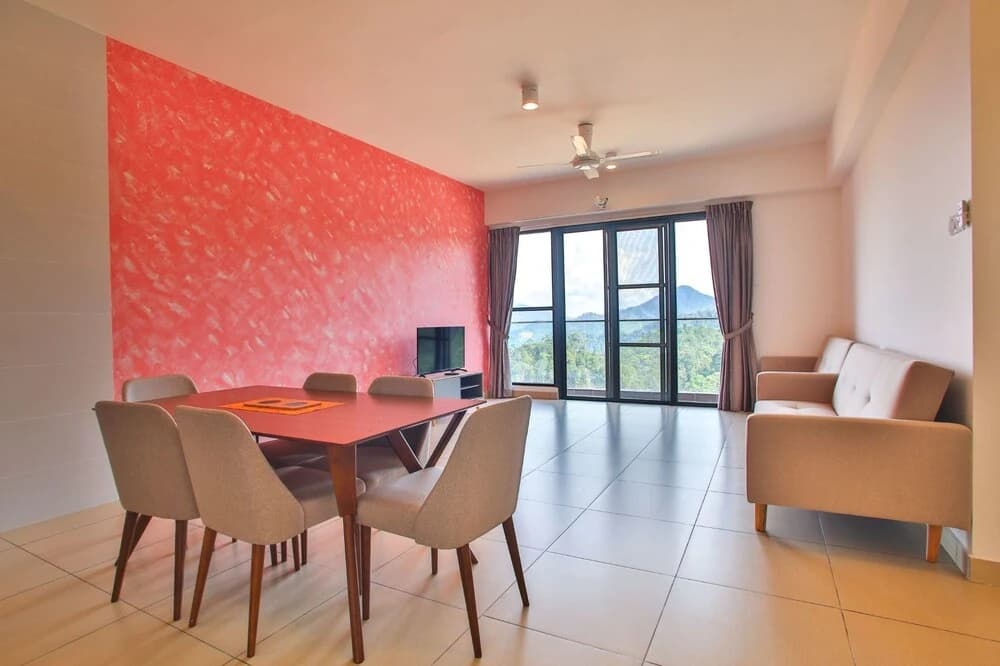 OwnAStay Midhill by Symphony Suite - photo 44