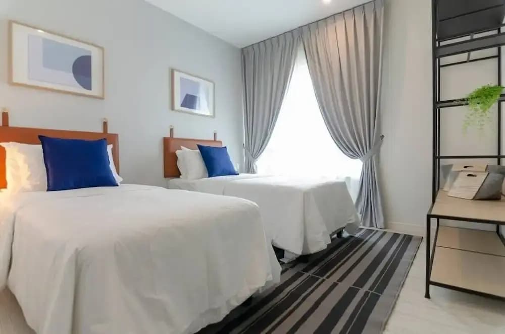 A Comfy & Bright 2BR Suasana Suite 6, Free Parking - photo 3