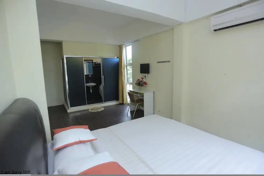 JAM Hotel Kota Warisan Near ERL Salak Tinggi Sepang - photo 19