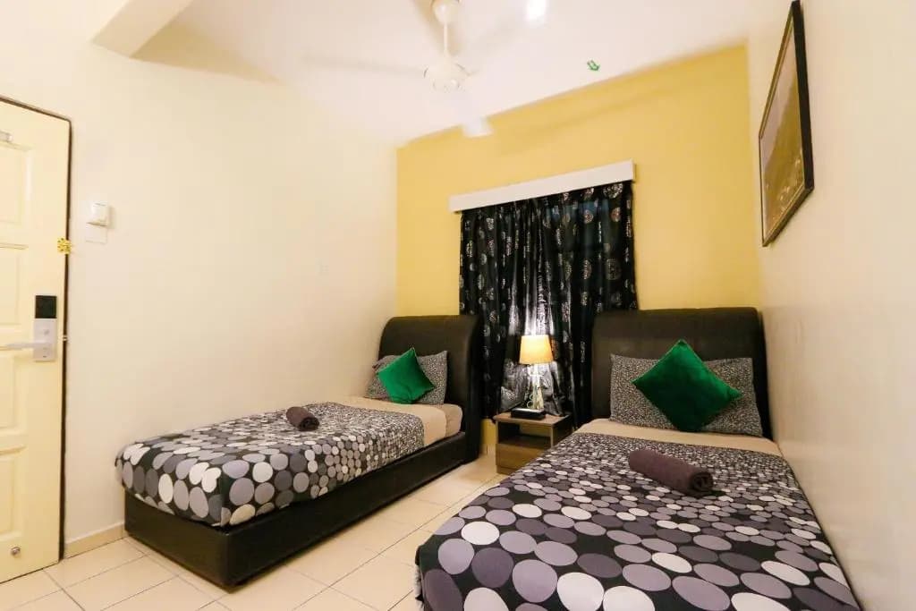 Golden Lodge - photo 2