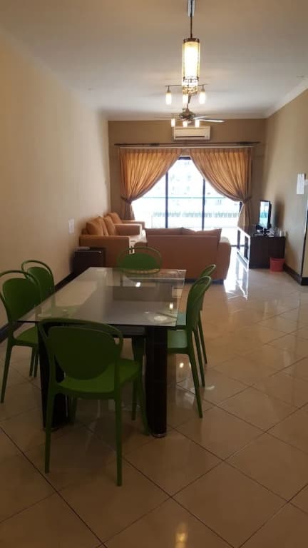 Ideal Holiday Apartment Marina Court - photo 12
