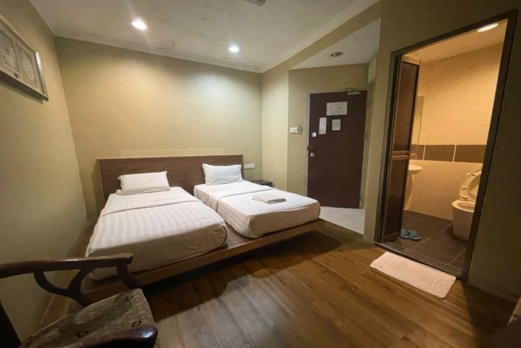 Perdana Hotel - photo 6