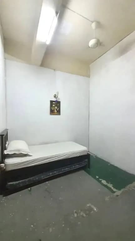 Hotel O Penginapan Almera - photo 3