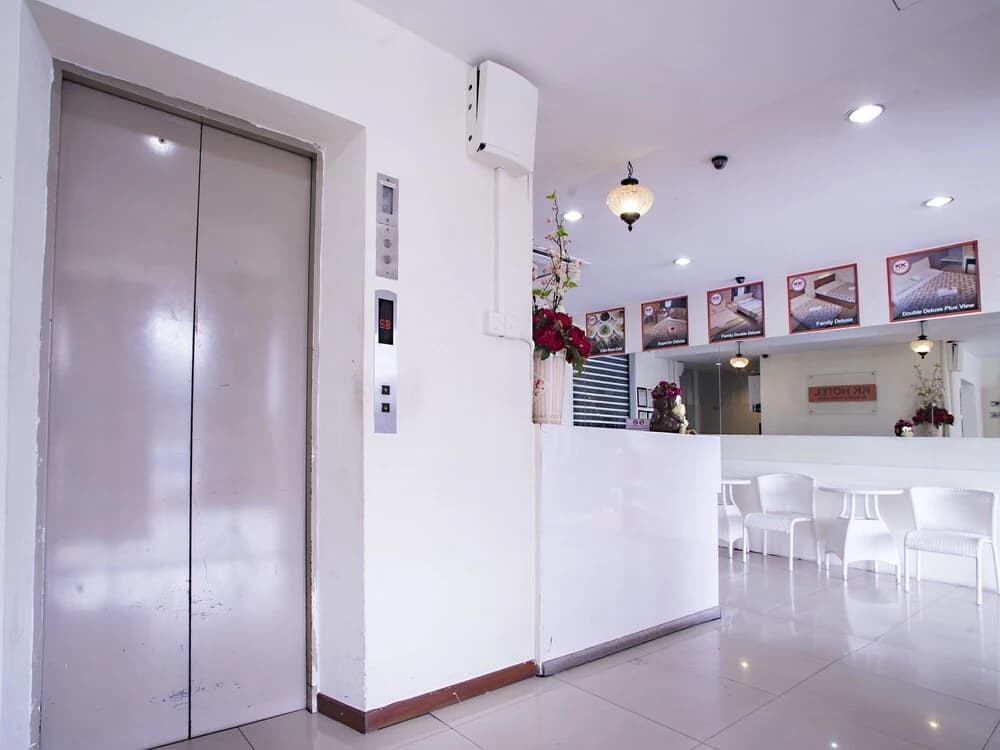 KK Hotel Kajang by OYO - photo 13