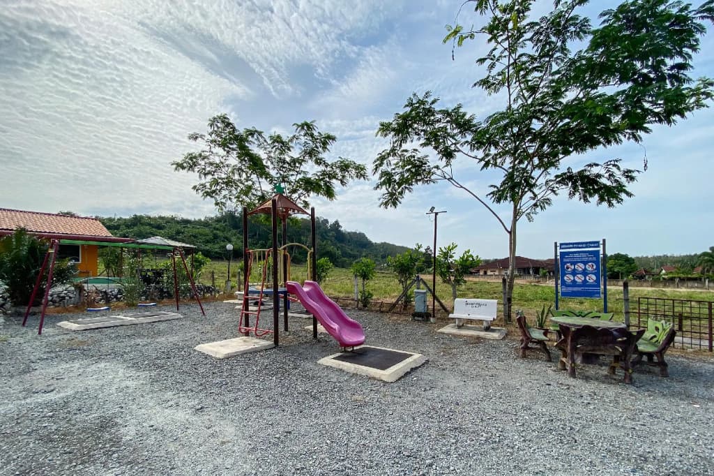 OYO 90168 Serambi Pelangi Chalet - photo 8