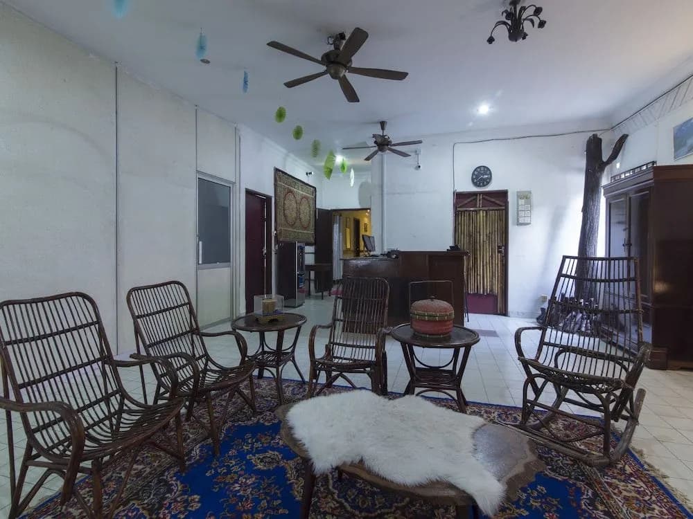 OYO 1093 Ali's Motel - photo 13