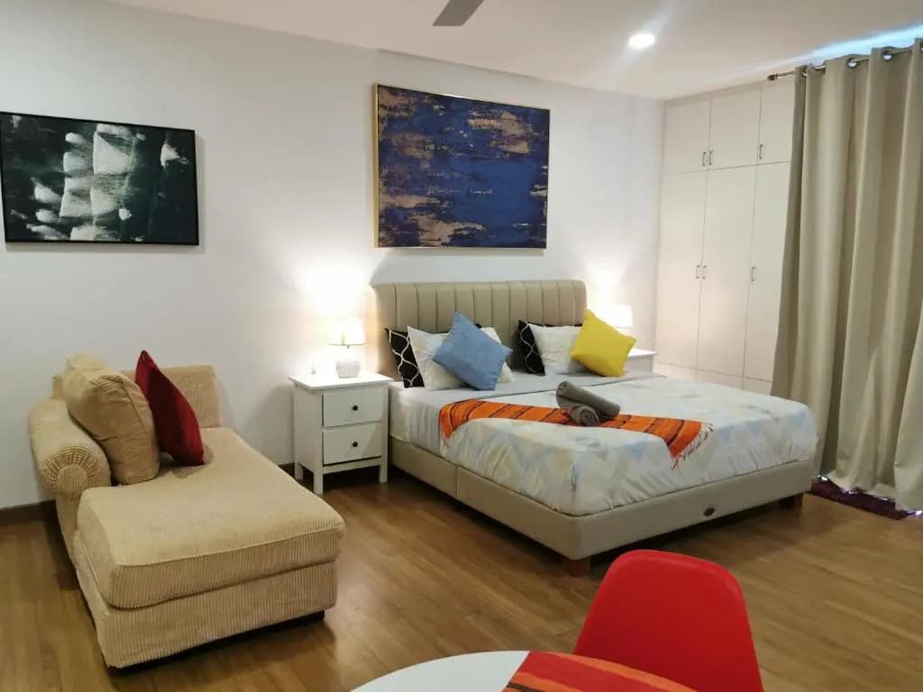Apple Home 2 at Menara Simfoni, King Size Bed, Cheras, Nexflix, Wifi, Parking - photo 3