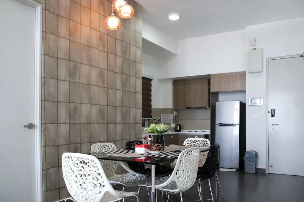 Victoria Home Sentrio Suites - photo 24