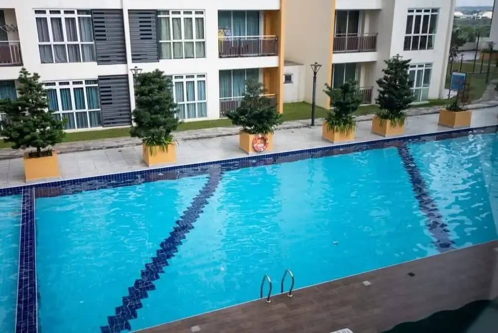 Comfy 3BR Apt @ KSL Daya Near Ikea Tebrau, Parking - photo 12