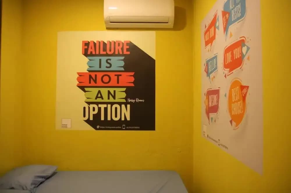 Noisy Room - Riverside - photo 9