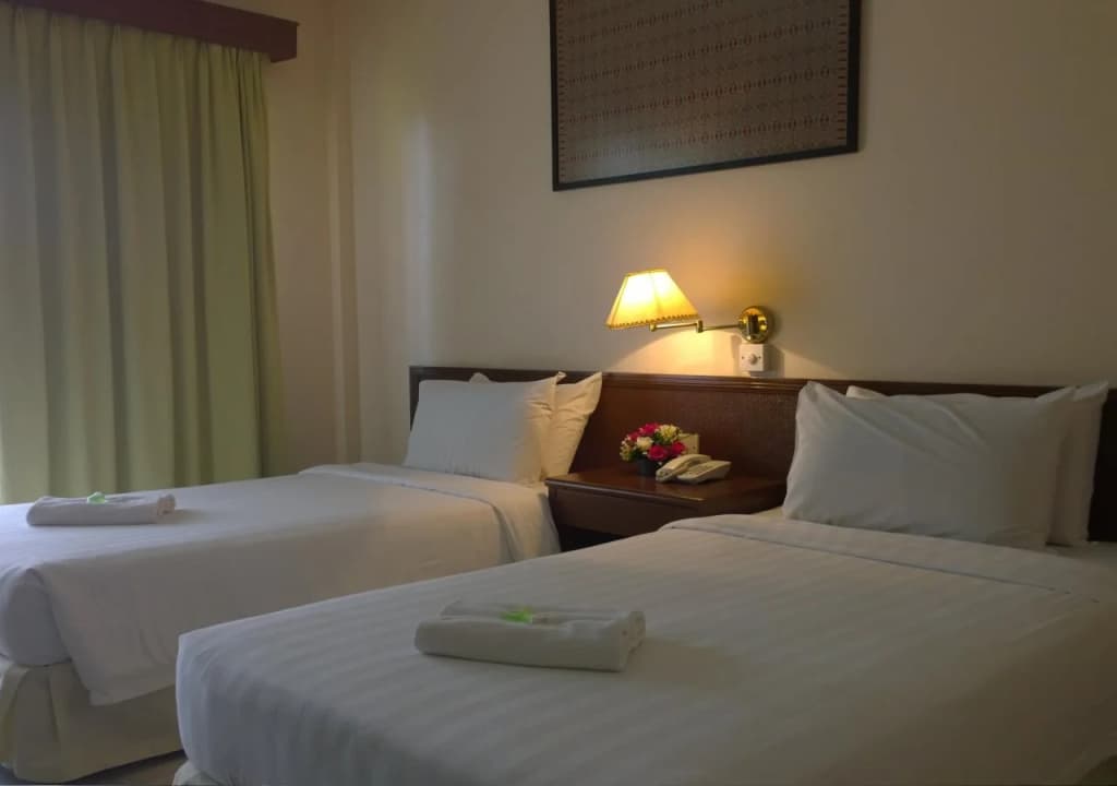 Borneo Paradise Beach Hotel - photo 4