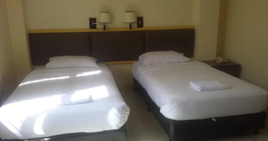 OYO 90104 Lady Anne Hotel - photo 6