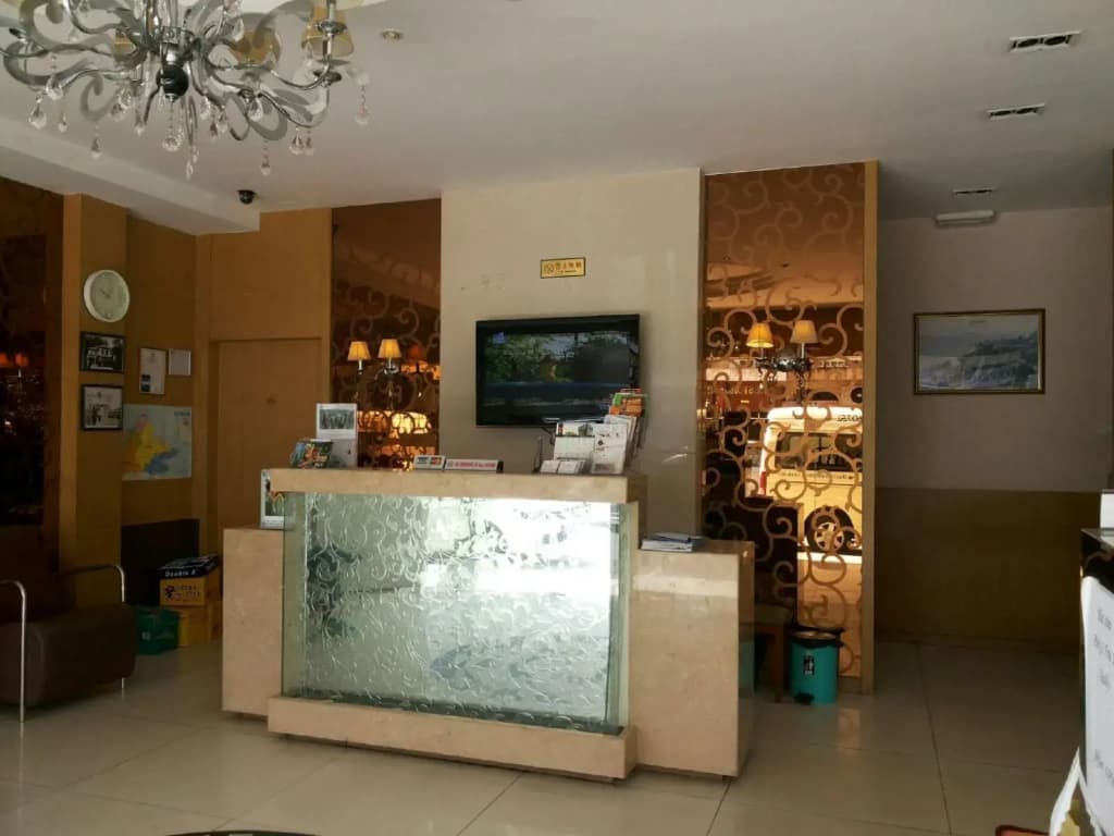The Crown Borneo Hotel - photo 20