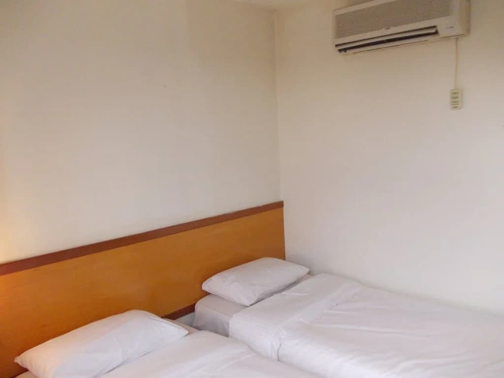 Hotel Sri Sutra - Bandar Puchong Utama - photo 2